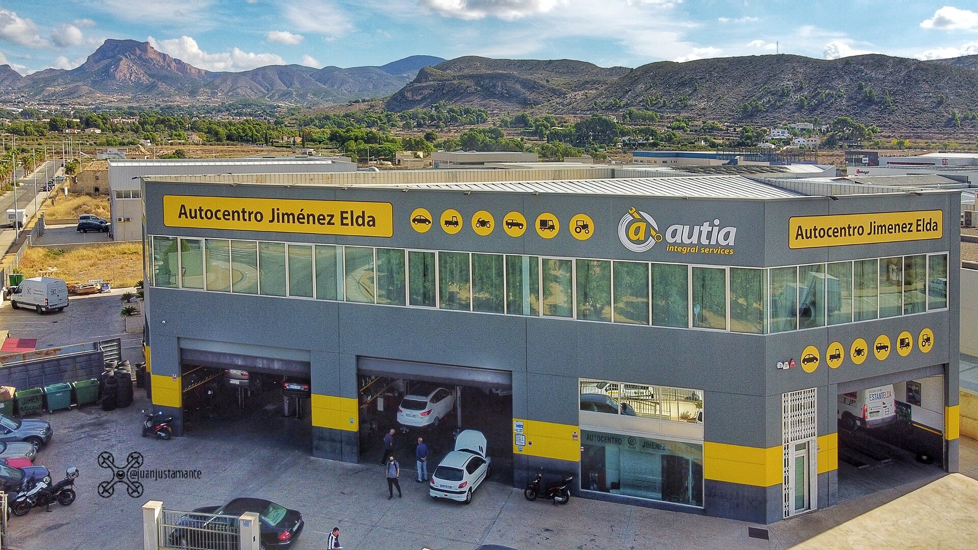 Instalaciones de Autocentro Jiménez en Elda